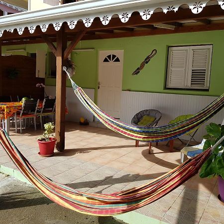 Bel Appartement - proche des plages de Sainte Anne Extérieur photo