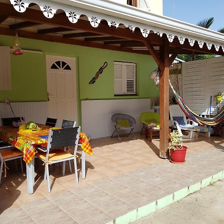 Bel Appartement - proche des plages de Sainte Anne Extérieur photo