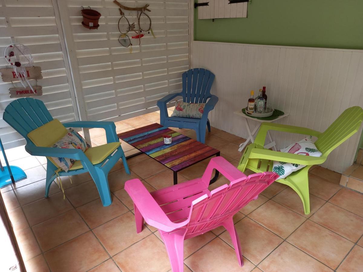 Bel Appartement - proche des plages de Sainte Anne Extérieur photo